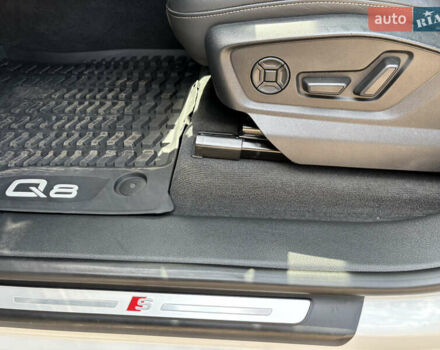 Белый Ауди Q8, объемом двигателя 3 л и пробегом 30 тыс. км за 73500 $, фото 21 на Automoto.ua
