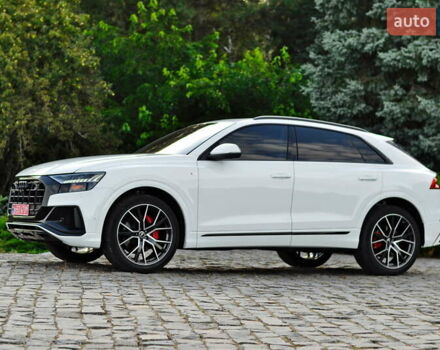 Белый Ауди Q8, объемом двигателя 3 л и пробегом 31 тыс. км за 72500 $, фото 1 на Automoto.ua