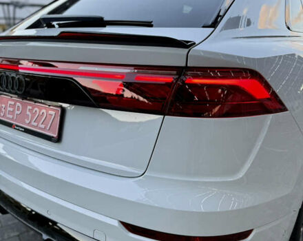 Белый Ауди Q8, объемом двигателя 3 л и пробегом 1 тыс. км за 101900 $, фото 9 на Automoto.ua