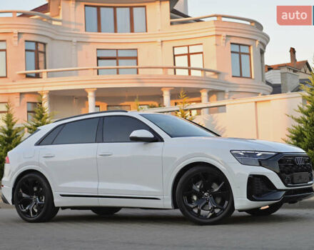 Белый Ауди Q8, объемом двигателя 2.97 л и пробегом 1 тыс. км за 93999 $, фото 4 на Automoto.ua