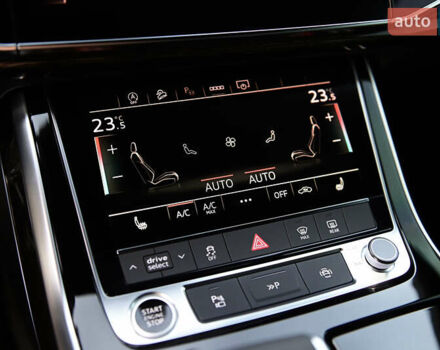 Белый Ауди Q8, объемом двигателя 2.97 л и пробегом 1 тыс. км за 93999 $, фото 52 на Automoto.ua