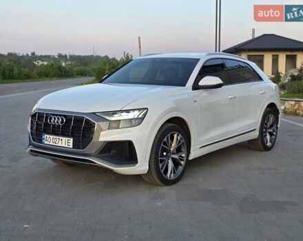 Белый Ауди Q8, объемом двигателя 3 л и пробегом 211 тыс. км за 49999 $, фото 1 на Automoto.ua