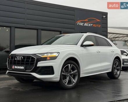 Белый Ауди Q8, объемом двигателя 3 л и пробегом 139 тыс. км за 48000 $, фото 1 на Automoto.ua