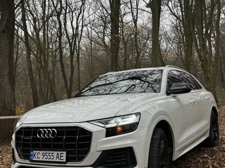 Белый Ауди Q8, объемом двигателя 3 л и пробегом 128 тыс. км за 49999 $, фото 1 на Automoto.ua