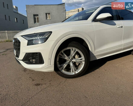 Белый Ауди Q8, объемом двигателя 3 л и пробегом 76 тыс. км за 52900 $, фото 1 на Automoto.ua