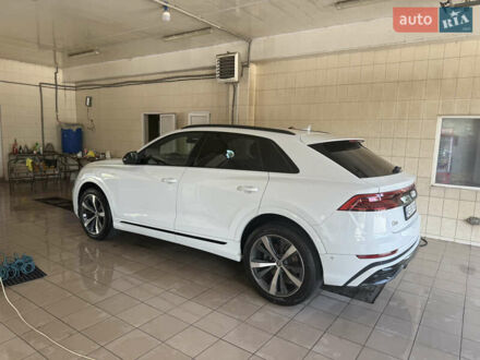 Білий Ауді Q8, об'ємом двигуна 2.97 л та пробігом 155 тис. км за 53000 $, фото 1 на Automoto.ua