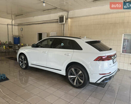 Білий Ауді Q8, об'ємом двигуна 2.97 л та пробігом 155 тис. км за 53000 $, фото 1 на Automoto.ua