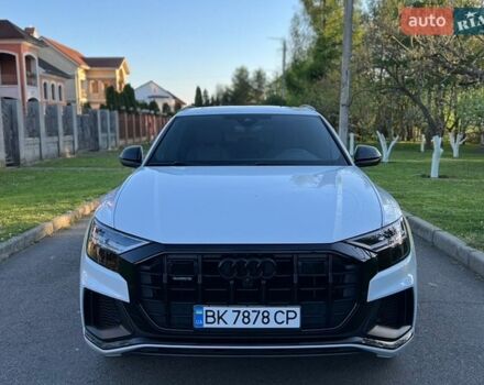Белый Ауди Q8, объемом двигателя 3 л и пробегом 77 тыс. км за 62500 $, фото 1 на Automoto.ua