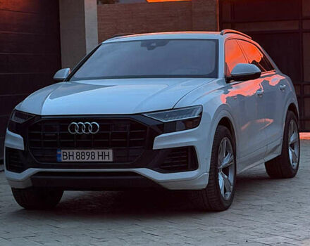Белый Ауди Q8, объемом двигателя 3 л и пробегом 82 тыс. км за 62000 $, фото 1 на Automoto.ua