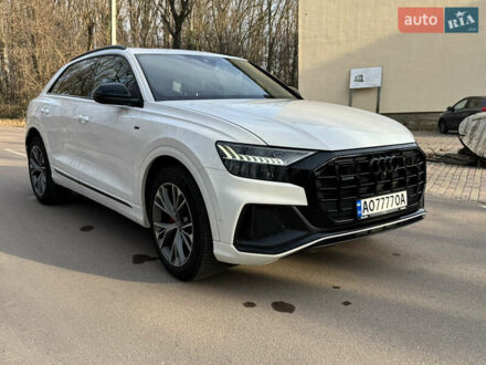 Ауді Q8 2019 у Ужгороді на Automoto.ua Білий Ауді Q8, об'ємом двигуна 2.97 л та пробігом 176 тис. км за 58000 $, фото 1 на Automoto.ua