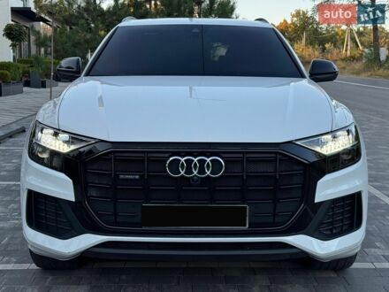 Белый Ауди Q8, объемом двигателя 3 л и пробегом 195 тыс. км за 48999 $, фото 1 на Automoto.ua