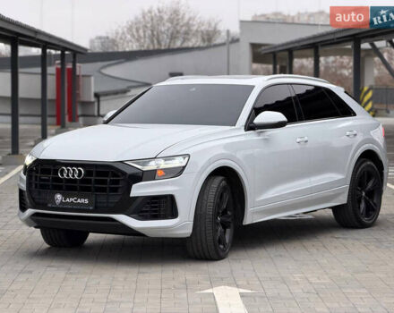 Белый Ауди Q8, объемом двигателя 3 л и пробегом 142 тыс. км за 43000 $, фото 1 на Automoto.ua