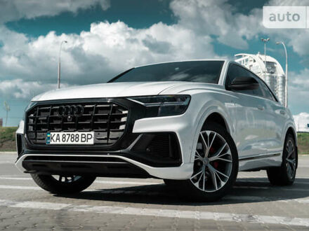 Ауді Q8 2020 у Києві на Automoto.ua Білий Ауді Q8, об'ємом двигуна 3 л та пробігом 44 тис. км за 79999 $, фото 1 на Automoto.ua