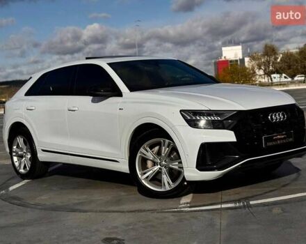 Ауди Q8 2020 в Киеве на Automoto.ua Белый Ауди Q8, объемом двигателя 2.97 л и пробегом 166 тыс. км за 57000 $, фото 1 на Automoto.ua