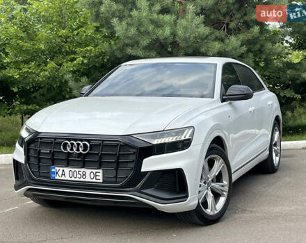 Белый Ауди Q8, объемом двигателя 3 л и пробегом 163 тыс. км за 58900 $, фото 1 на Automoto.ua