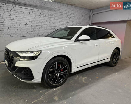 Белый Ауди Q8, объемом двигателя 3 л и пробегом 160 тыс. км за 57000 $, фото 1 на Automoto.ua