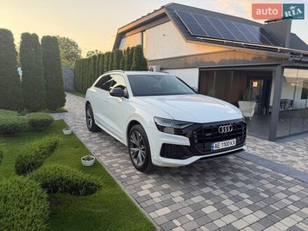 Белый Ауди Q8, объемом двигателя 2.97 л и пробегом 56 тыс. км за 61500 $, фото 1 на Automoto.ua