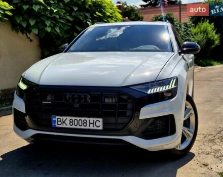 Белый Ауди Q8, объемом двигателя 3 л и пробегом 79 тыс. км за 54999 $, фото 1 на Automoto.ua