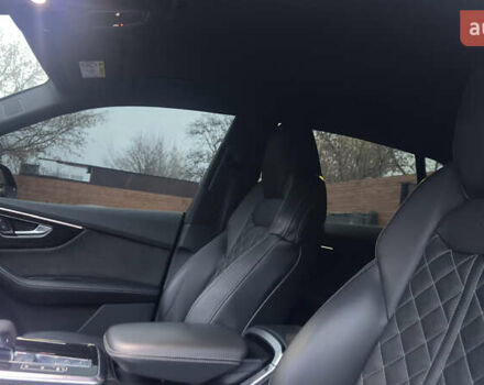 Чорний Ауді Q8, об'ємом двигуна 2.97 л та пробігом 142 тис. км за 59500 $, фото 31 на Automoto.ua