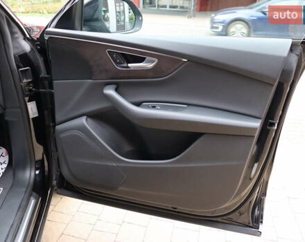 Ауди Q8 2018 в Львове на Automoto.ua Черный Ауди Q8, объемом двигателя 3 л и пробегом 119 тыс. км за 54900 $, фото 48 на Automoto.ua