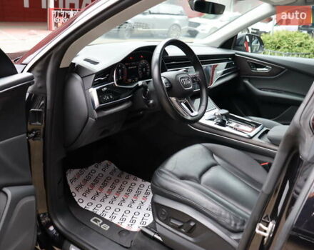 Ауди Q8 2018 в Львове на Automoto.ua Черный Ауди Q8, объемом двигателя 3 л и пробегом 119 тыс. км за 54900 $, фото 14 на Automoto.ua