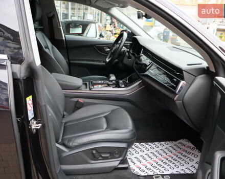 Ауди Q8 2018 в Львове на Automoto.ua Черный Ауди Q8, объемом двигателя 3 л и пробегом 119 тыс. км за 54900 $, фото 46 на Automoto.ua