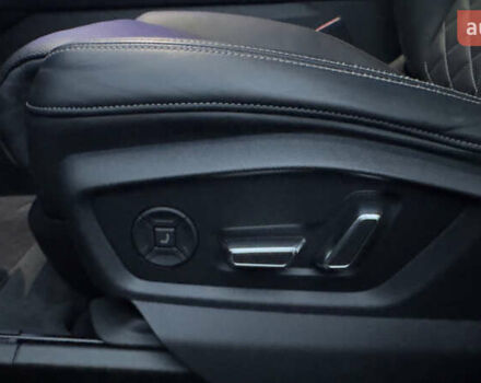 Чорний Ауді Q8, об'ємом двигуна 2.97 л та пробігом 142 тис. км за 59500 $, фото 38 на Automoto.ua