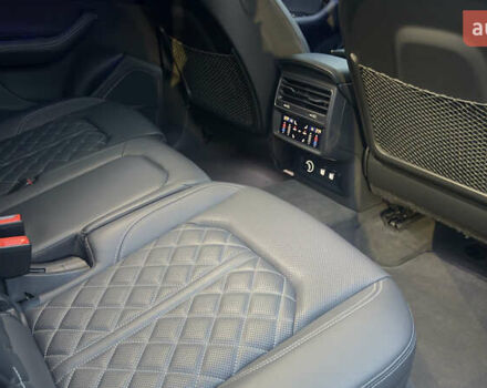 Чорний Ауді Q8, об'ємом двигуна 2.97 л та пробігом 142 тис. км за 59500 $, фото 57 на Automoto.ua