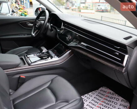 Ауди Q8 2018 в Львове на Automoto.ua Черный Ауди Q8, объемом двигателя 3 л и пробегом 119 тыс. км за 54900 $, фото 47 на Automoto.ua