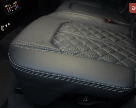 Чорний Ауді Q8, об'ємом двигуна 2.97 л та пробігом 142 тис. км за 59500 $, фото 48 на Automoto.ua