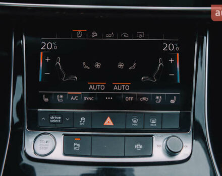 Ауди Q8 2018 в Киеве на Automoto.ua Черный Ауди Q8, объемом двигателя 3 л и пробегом 169 тыс. км за 49555 $, фото 28 на Automoto.ua