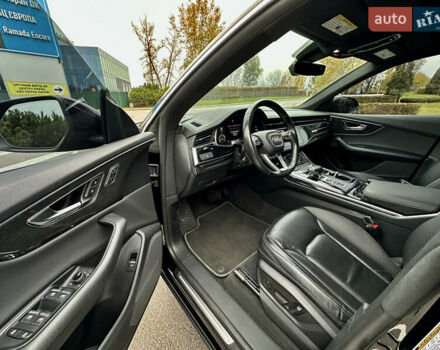 Черный Ауди Q8, объемом двигателя 3 л и пробегом 67 тыс. км за 44000 $, фото 8 на Automoto.ua