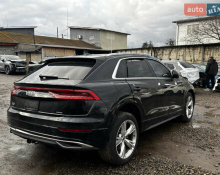 Черный Ауди Q8, объемом двигателя 3 л и пробегом 121 тыс. км за 33000 $, фото 4 на Automoto.ua