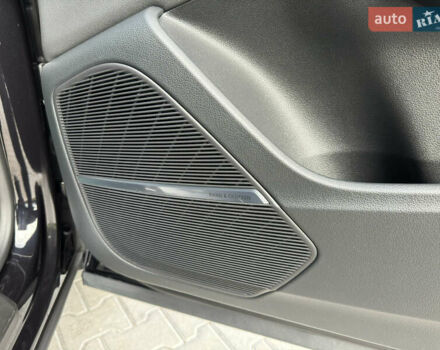 Черный Ауди Q8, объемом двигателя 3 л и пробегом 137 тыс. км за 57700 $, фото 46 на Automoto.ua