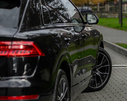 Черный Ауди Q8, объемом двигателя 3 л и пробегом 126 тыс. км за 49900 $, фото 18 на Automoto.ua