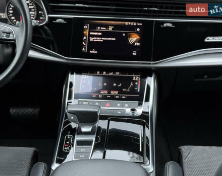 Чорний Ауді Q8, об'ємом двигуна 2.97 л та пробігом 88 тис. км за 52500 $, фото 43 на Automoto.ua