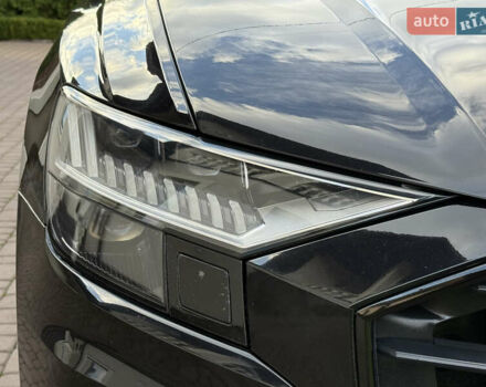 Ауді Q8 2019 у Рівному на Automoto.ua Чорний Ауді Q8, об'ємом двигуна 2.97 л та пробігом 179 тис. км за 53900 $, фото 47 на Automoto.ua
