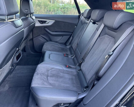 Черный Ауди Q8, объемом двигателя 2.97 л и пробегом 88 тыс. км за 55500 $, фото 74 на Automoto.ua