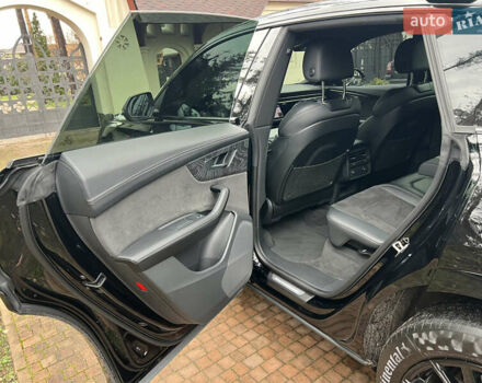 Черный Ауди Q8, объемом двигателя 3 л и пробегом 92 тыс. км за 63900 $, фото 102 на Automoto.ua