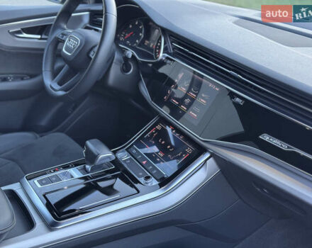 Черный Ауди Q8, объемом двигателя 2.97 л и пробегом 88 тыс. км за 55500 $, фото 32 на Automoto.ua