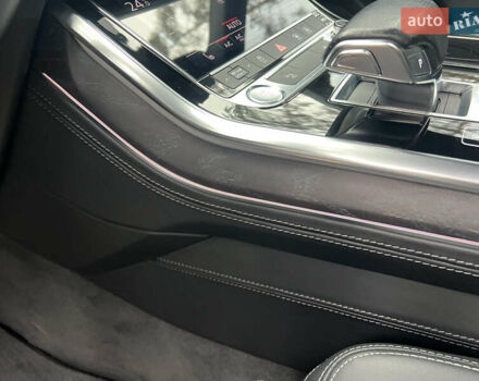 Черный Ауди Q8, объемом двигателя 3 л и пробегом 92 тыс. км за 63900 $, фото 97 на Automoto.ua