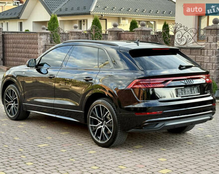 Ауді Q8 2019 у Рівному на Automoto.ua Чорний Ауді Q8, об'ємом двигуна 2.97 л та пробігом 179 тис. км за 53900 $, фото 25 на Automoto.ua