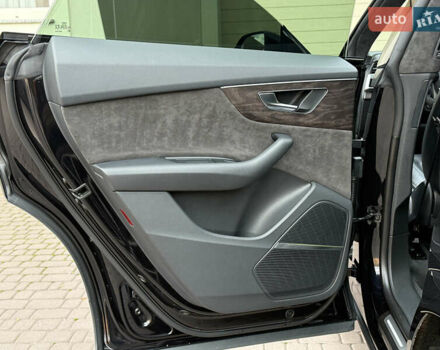 Ауді Q8 2019 у Рівному на Automoto.ua Чорний Ауді Q8, об'ємом двигуна 2.97 л та пробігом 179 тис. км за 53900 $, фото 94 на Automoto.ua