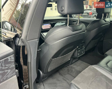 Черный Ауди Q8, объемом двигателя 3 л и пробегом 92 тыс. км за 63900 $, фото 110 на Automoto.ua