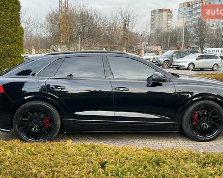 Черный Ауди Q8, объемом двигателя 3 л и пробегом 69 тыс. км за 62900 $, фото 7 на Automoto.ua