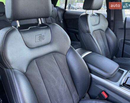 Черный Ауди Q8, объемом двигателя 2.97 л и пробегом 88 тыс. км за 55500 $, фото 59 на Automoto.ua