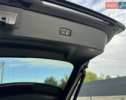 Черный Ауди Q8, объемом двигателя 3 л и пробегом 137 тыс. км за 57700 $, фото 54 на Automoto.ua