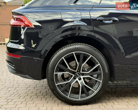 Ауді Q8 2019 у Рівному на Automoto.ua Чорний Ауді Q8, об'ємом двигуна 2.97 л та пробігом 179 тис. км за 53900 $, фото 33 на Automoto.ua