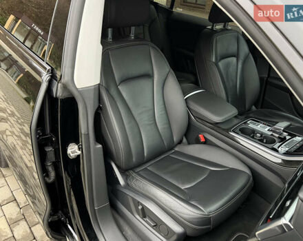 Черный Ауди Q8, объемом двигателя 3 л и пробегом 53 тыс. км за 48500 $, фото 49 на Automoto.ua