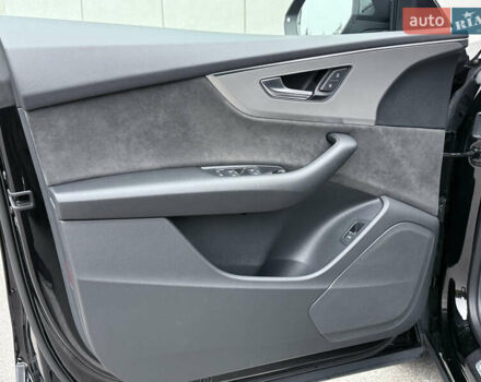 Черный Ауди Q8, объемом двигателя 2.97 л и пробегом 88 тыс. км за 51500 $, фото 32 на Automoto.ua